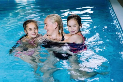 Eltern-Kind-Schwimmkurse